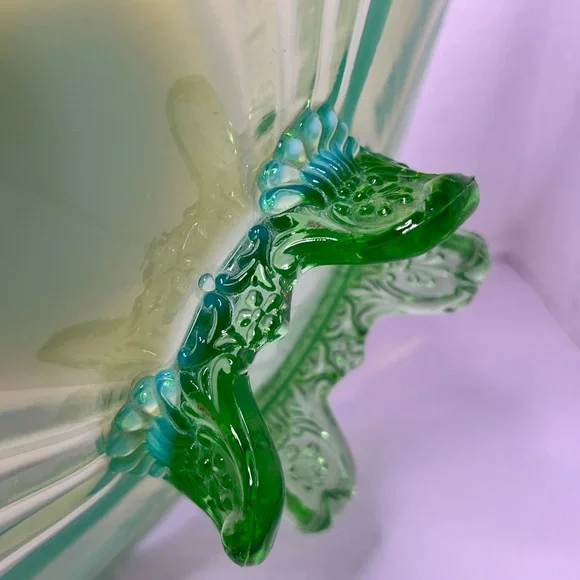 💚Antique Dugan Diamond Green Opalescent Handkerchief Bowl Footed Candy Dish 1909